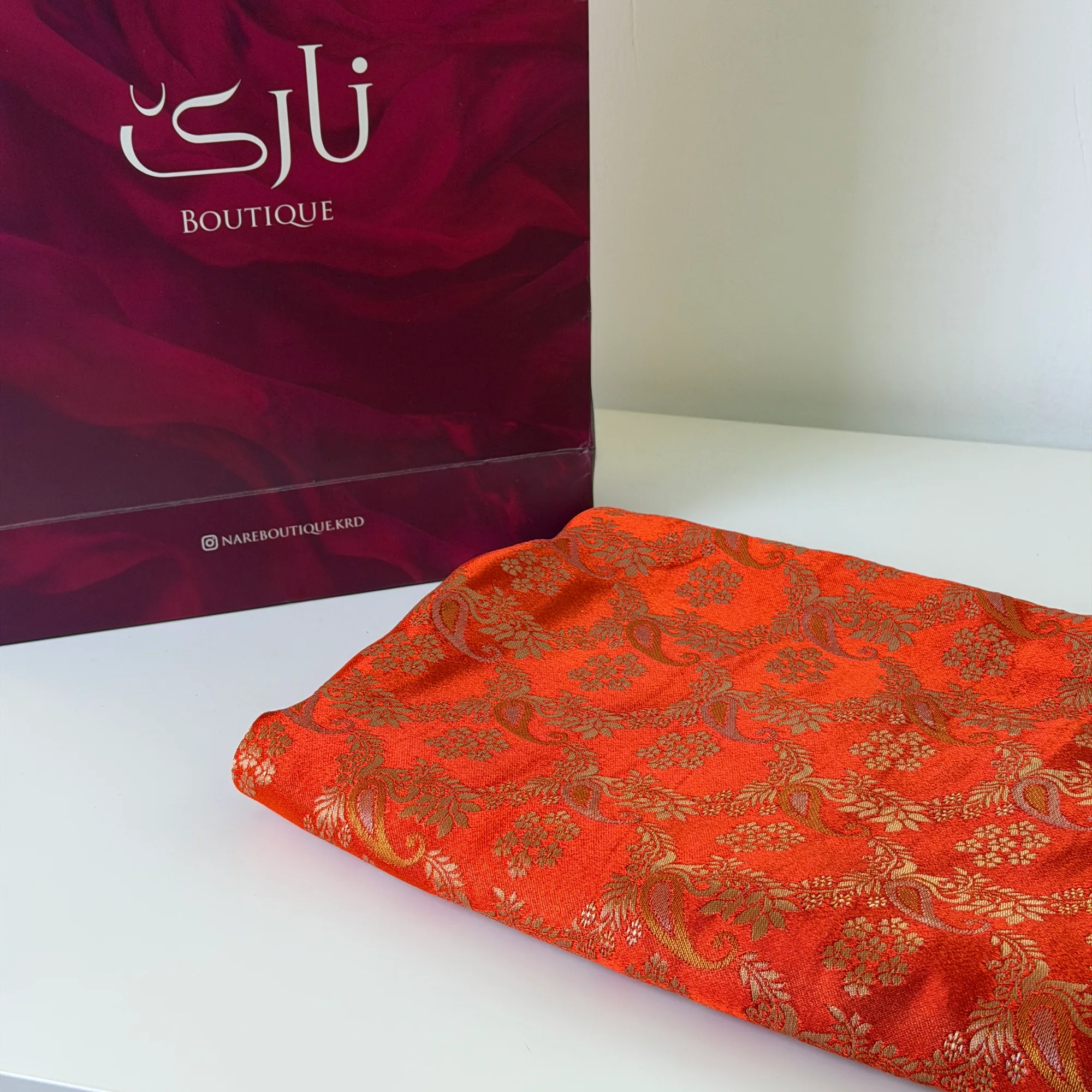 کەوای طاوس — قاوەیی سوور