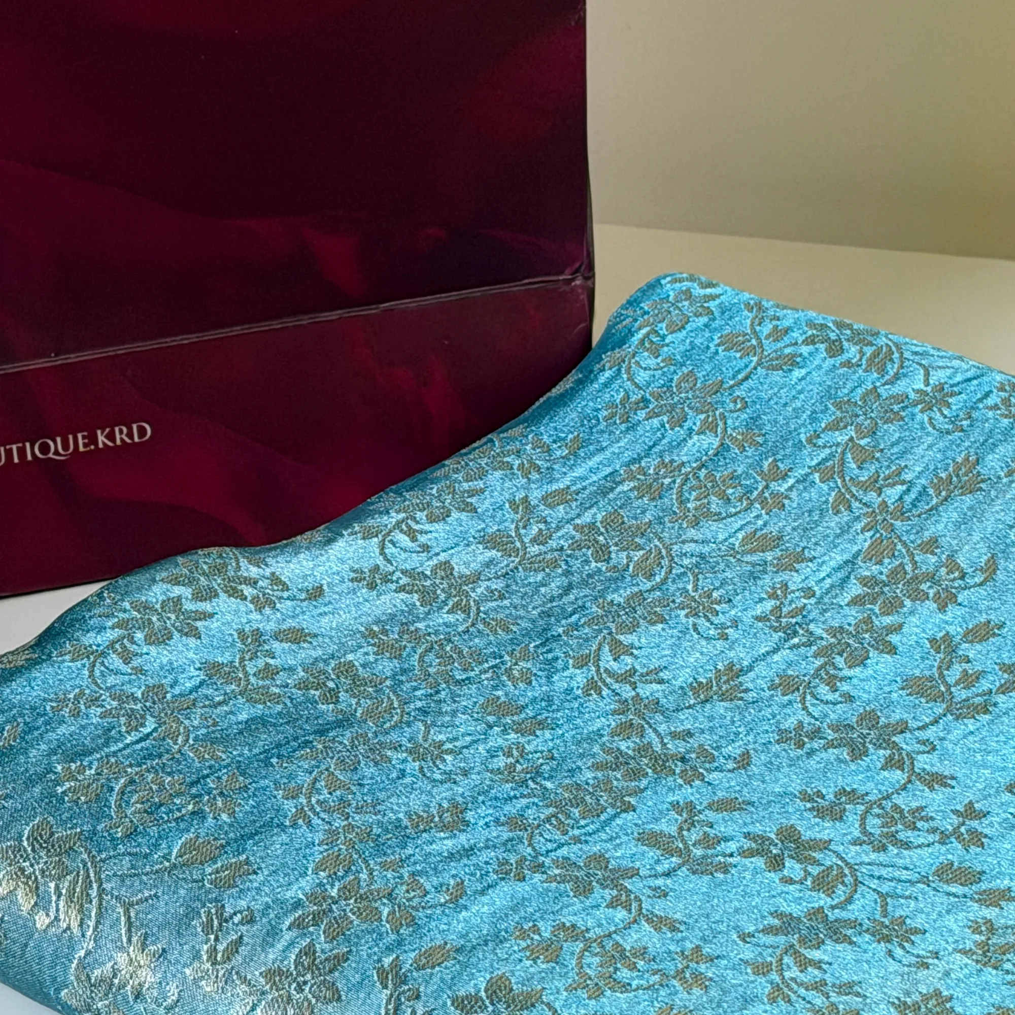 کەوای گوڵداری کاڵ — فیرووزەیی