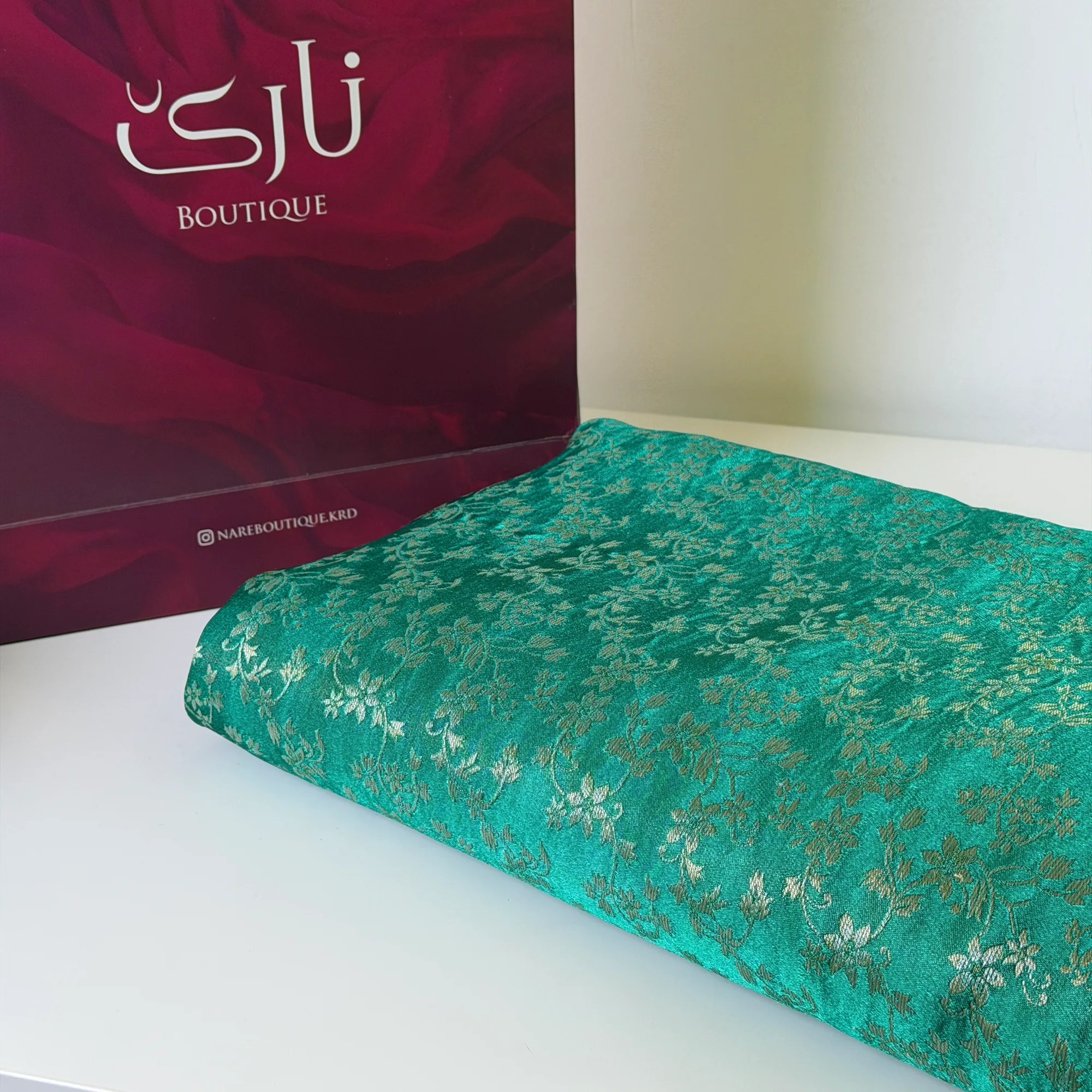 کەوای گوڵداری کاڵ — سەوزی زمرد