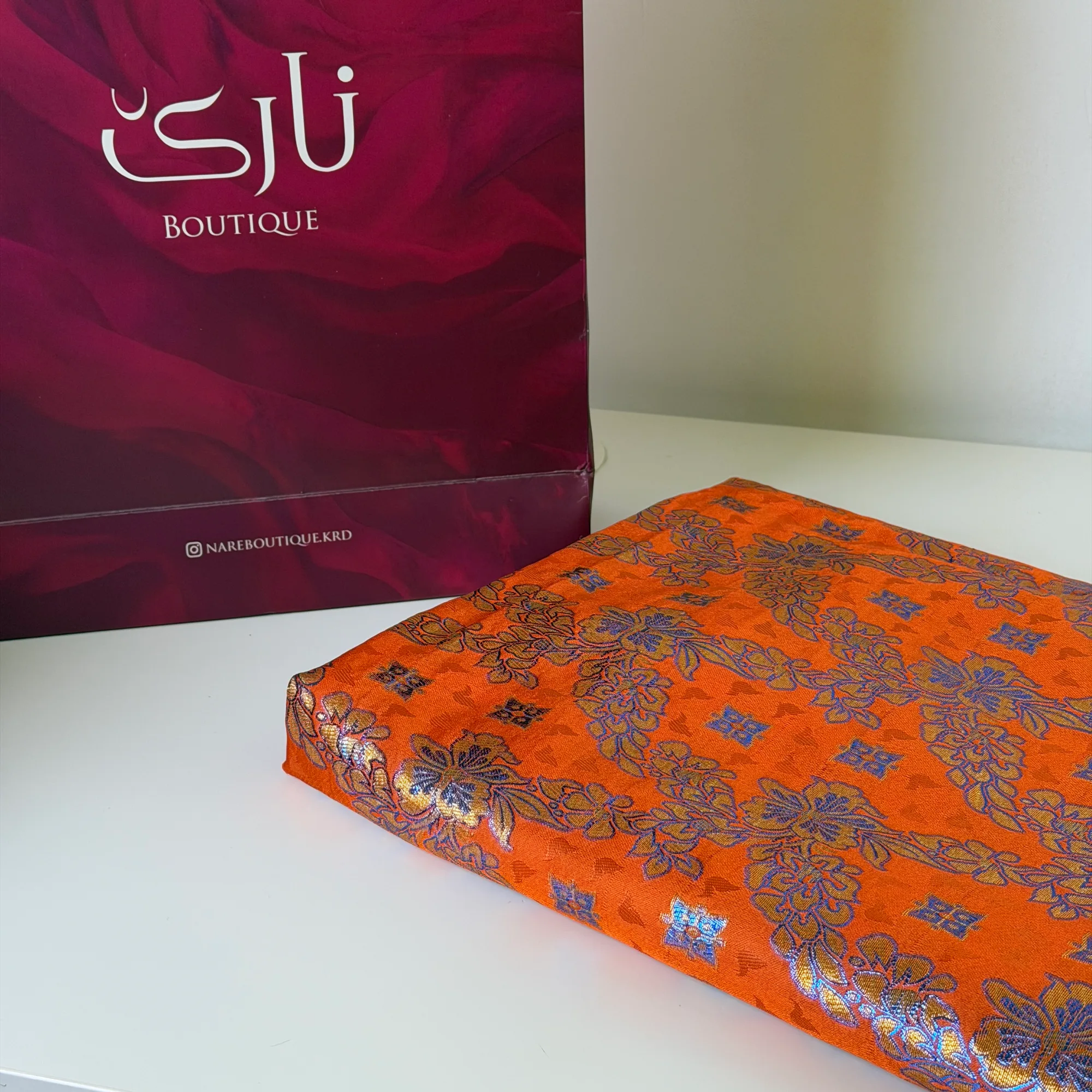 کەوای نارێی ڕەسەن — قاوەیی سوور