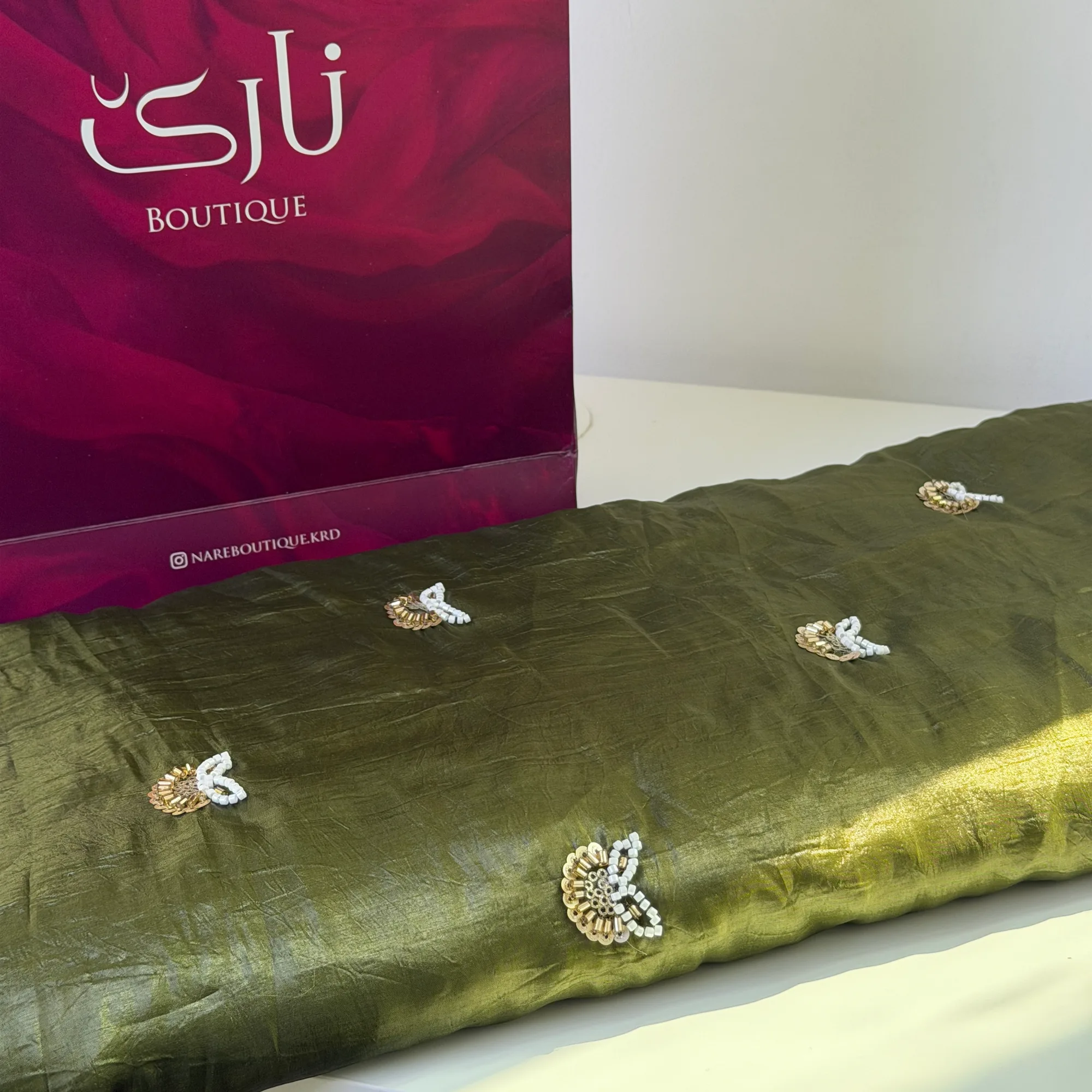 کراسی ئیشی دەستی زەنگیانە — زەیتوونی