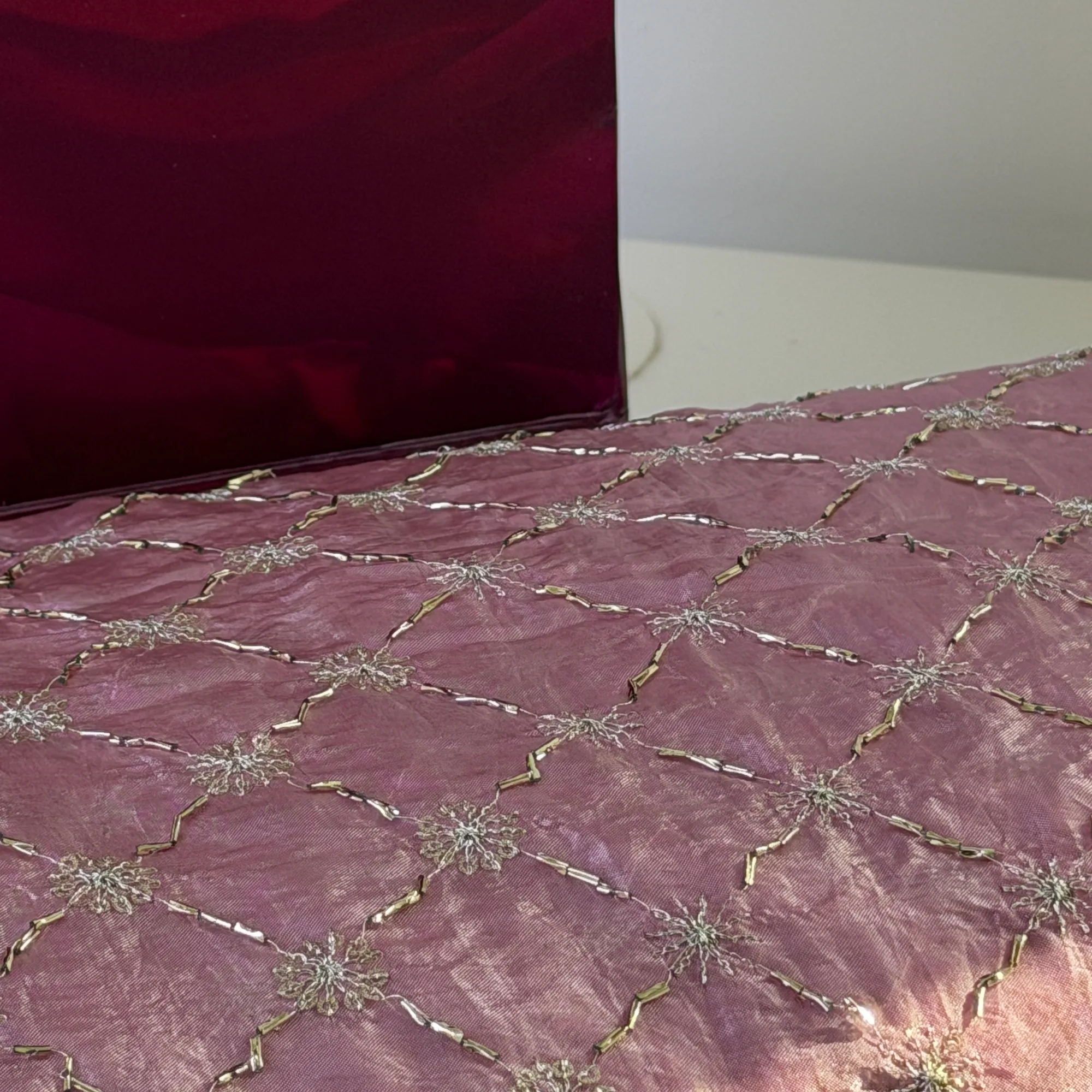 کەوای ناسک و توڵی سلڤەری شاهانەییی — مۆری خۆڵەمێشی