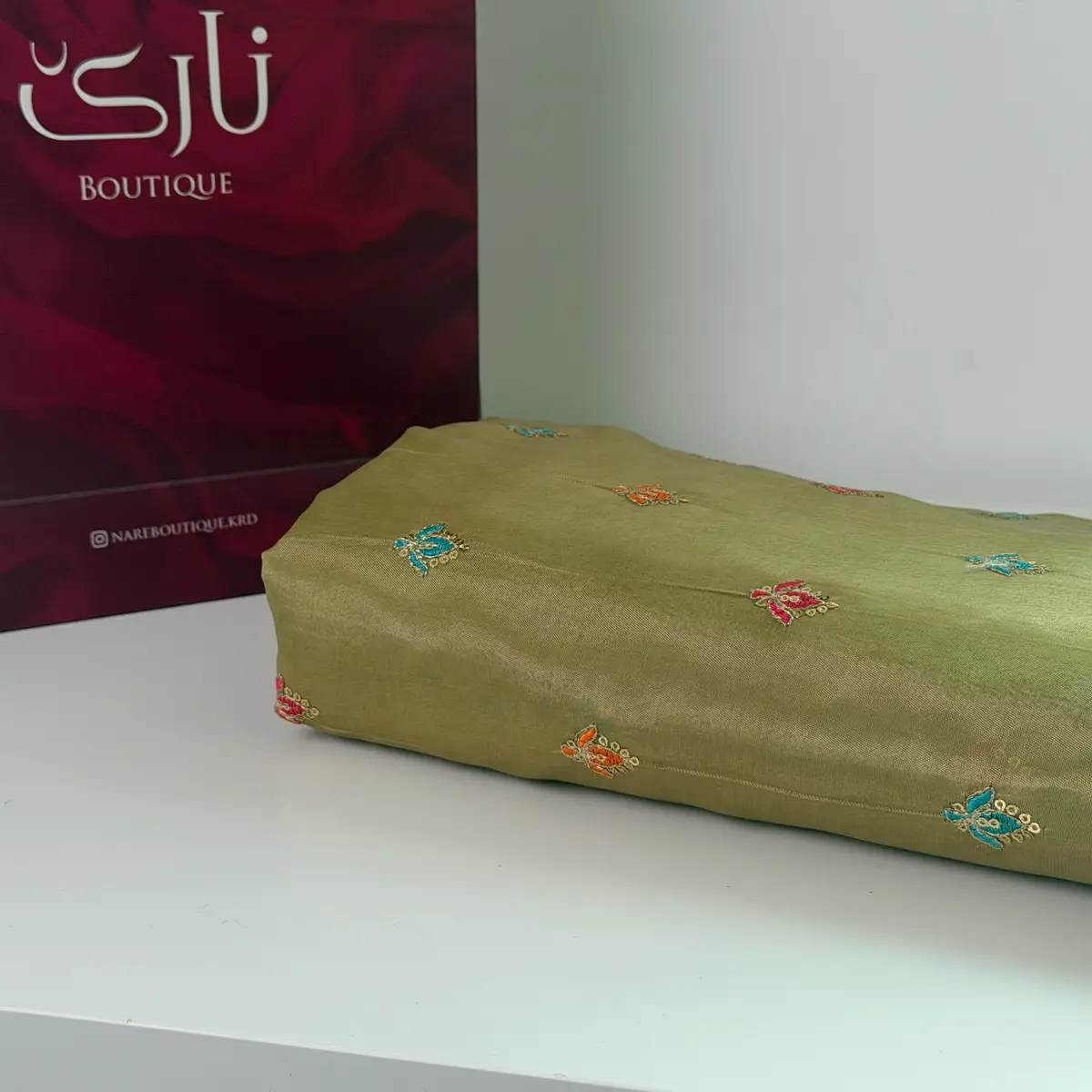 تافتەی مۆدێرنی نارێ — سەوزی خەزۆکی