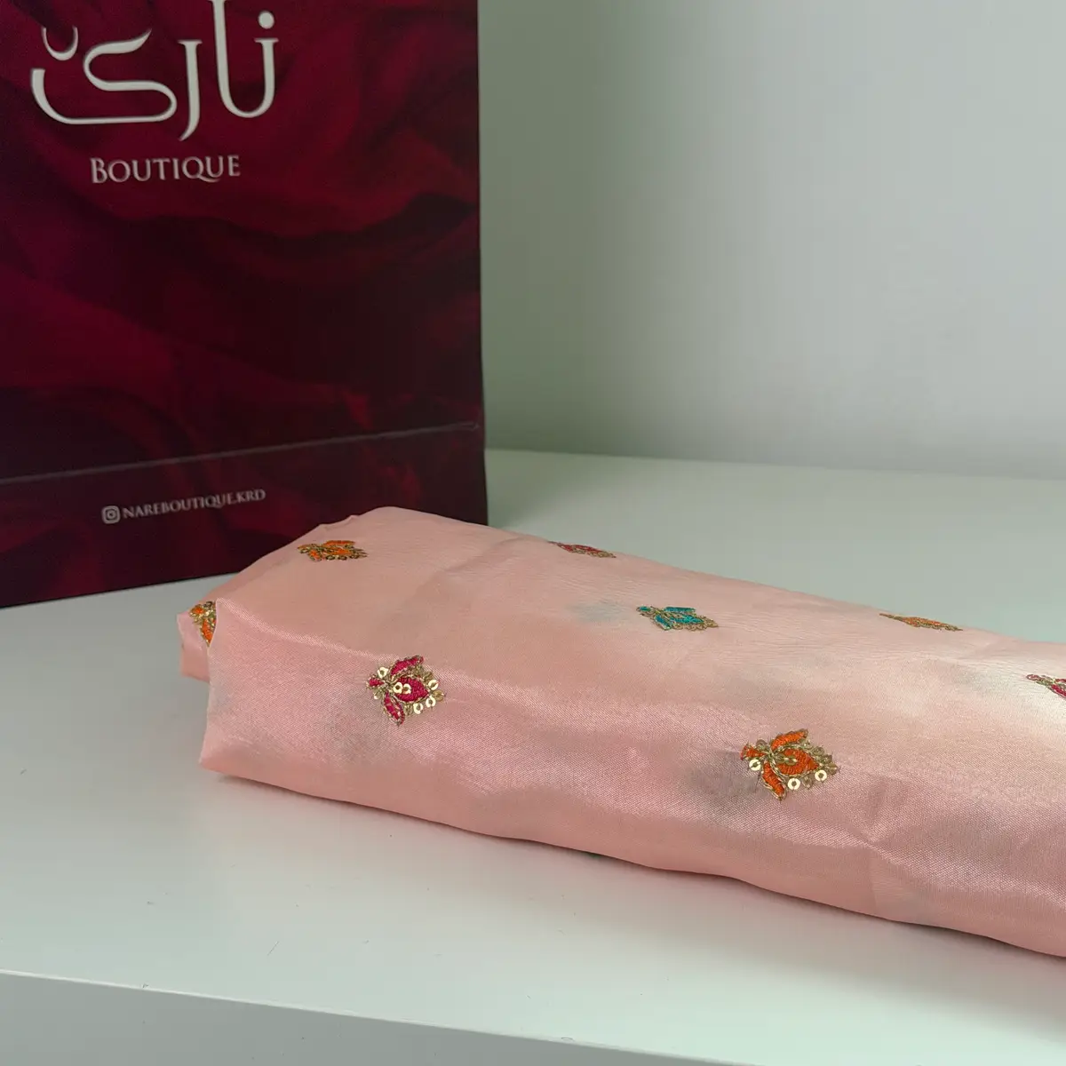 تافتەی مۆدێرنی نارێ — مۆری خۆڵەمێشی