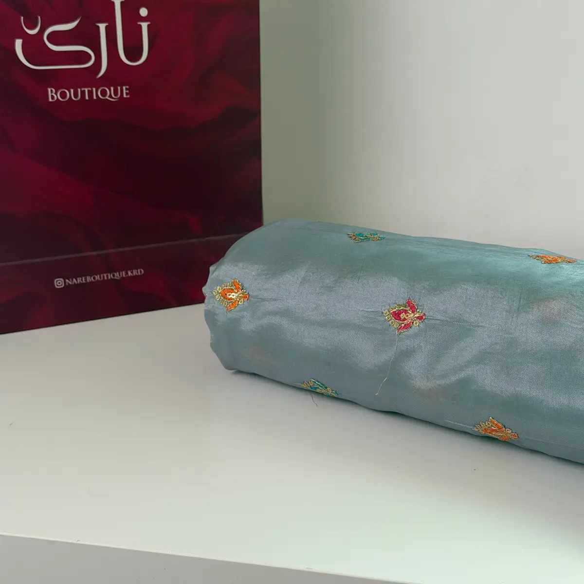تافتەی مۆدێرنی نارێ — خۆڵەمێشی تۆخ