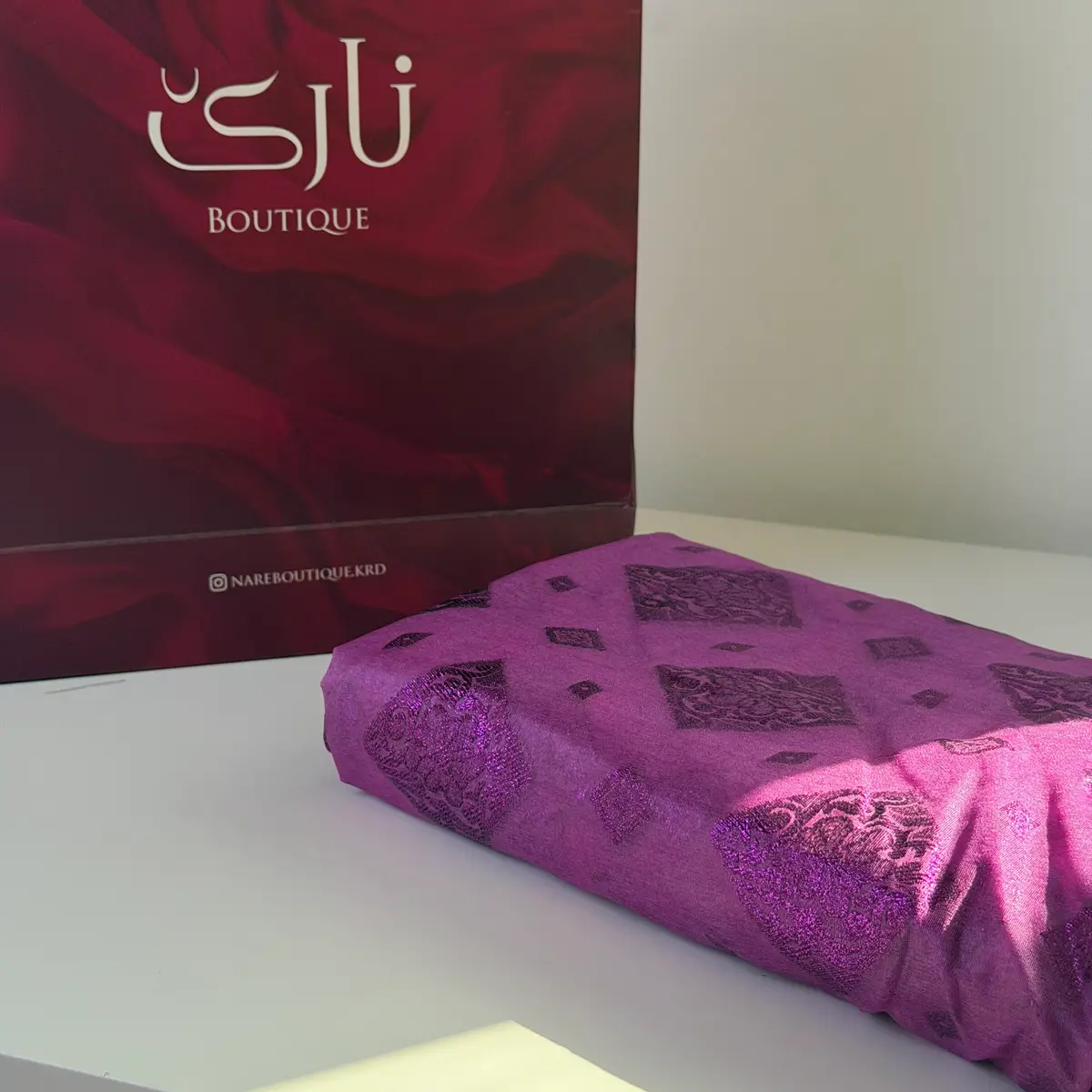 کراسی ئۆرگانزی مەعین — مۆری گوڵاوی
