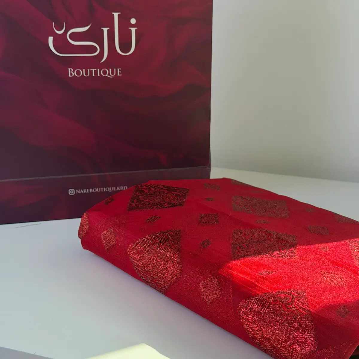 کراسی ئۆرگانزی مەعین — سوور
