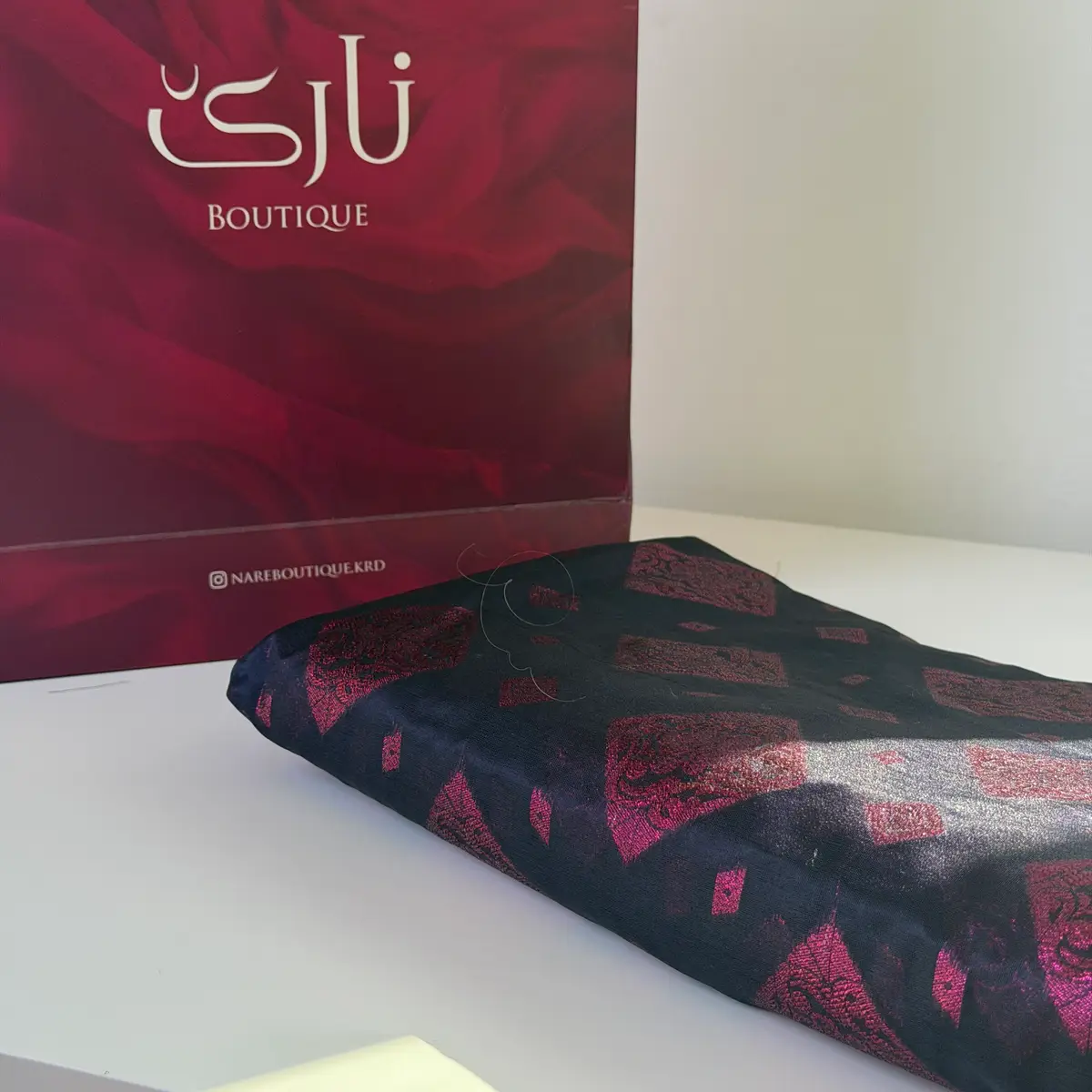 کراسی ئۆرگانزی مەعین — خۆڵەمێشی تۆخ