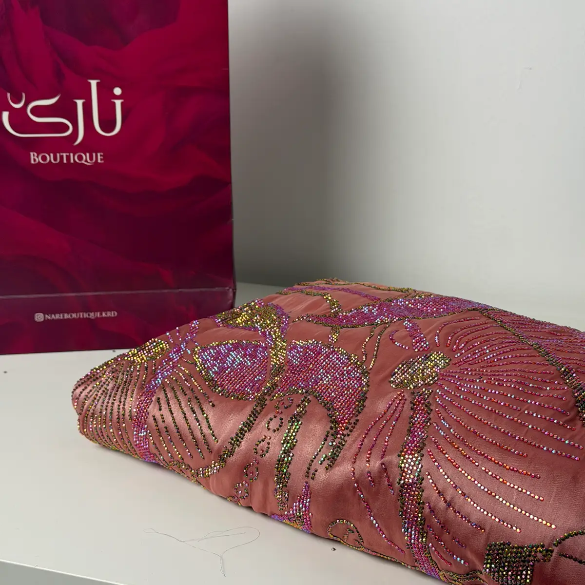 سێتی نقێم ئیمارات ٥ — پرتەقاڵی پەمەیی